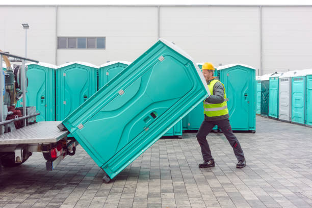 Portable Toilet Options We Offer in Dover, FL